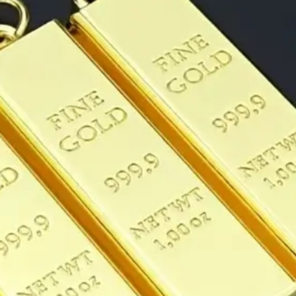 Luxury Gold Bar Keychain or bag charm 1oz Replica - 999.9 Fine Gold style - Picture 1 of 6